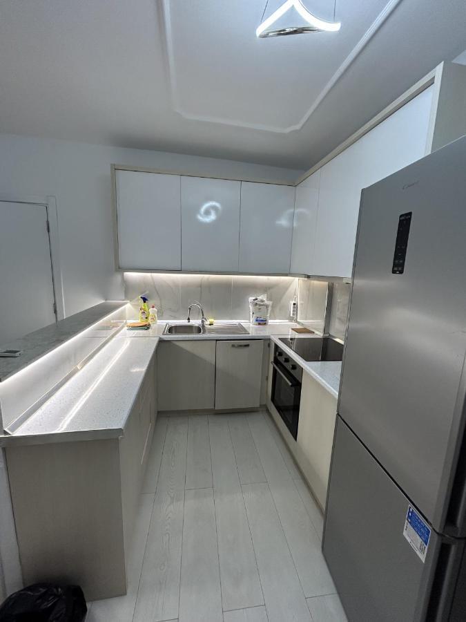 Center, Selvia White Apartment Tiranë Ngoại thất bức ảnh